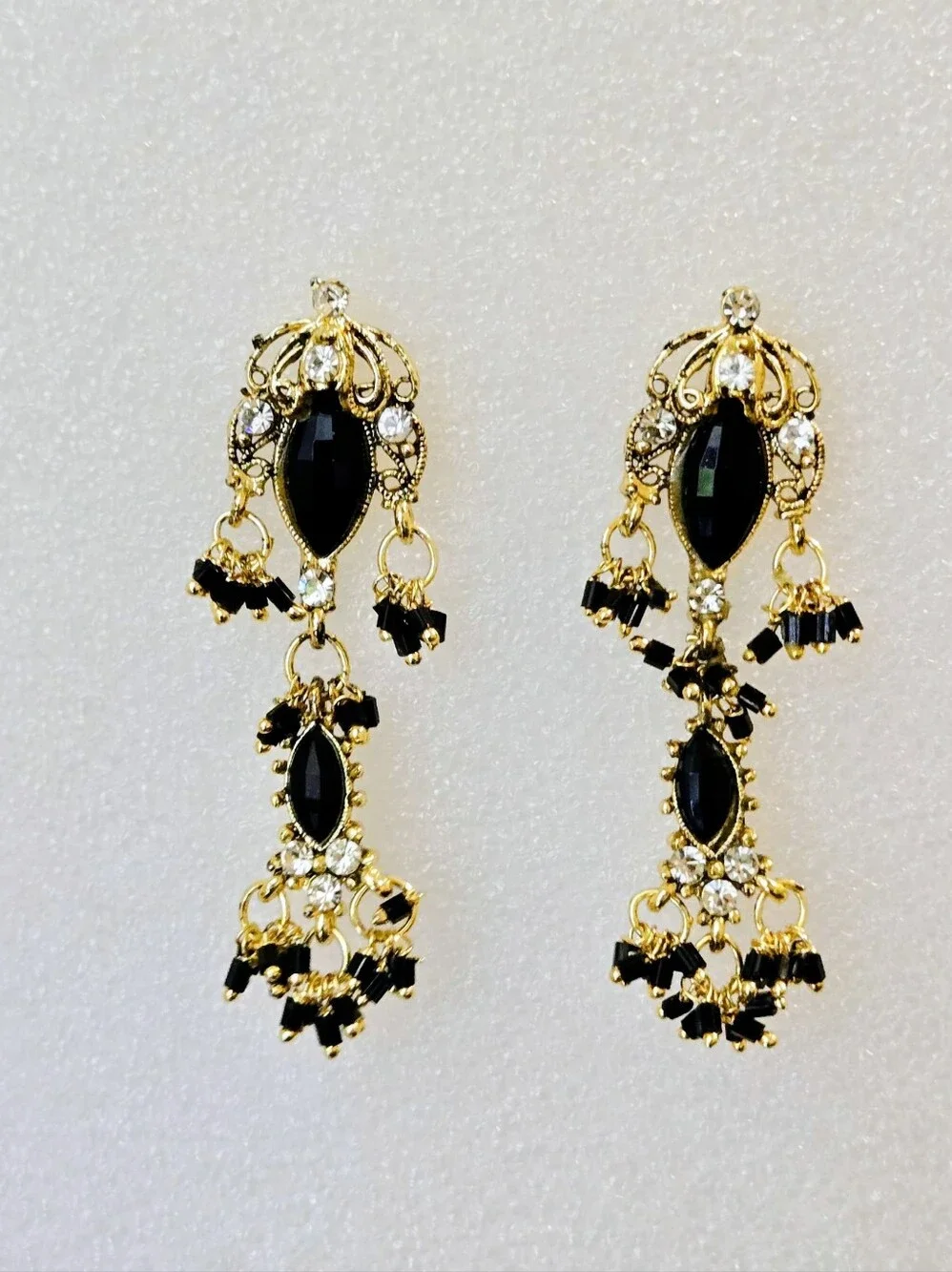 Vintage Black and Gold chandelier earrings - Women Jewelry